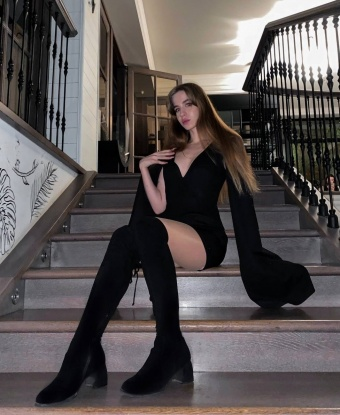 Мои услуги подарят тебе незабываемые моменты страсти и наслаждения. 💋 Обладаю фантастическим телом, которое ожидает твоих ласк. Фото соответствуют действительности. Services: GFE, классический секс, оральный секс, эротический массаж и многое другое. 😍 У меня есть отличные отзывы от восторженных клиентов, которые ценят мою креативность и нежность. Забудь о скучных и серых буднях, я сделаю все возможное, чтобы ты почувствовал себя особенным. 💫 Жду в Москве, чтобы сделать нашу встречу незабываемой. Антонина